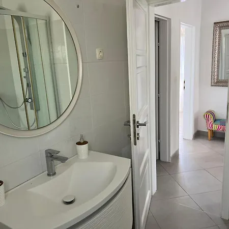 White Appartement *