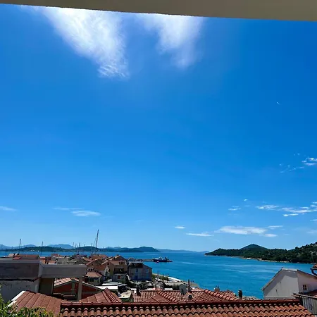 White 아파트 Tribalj