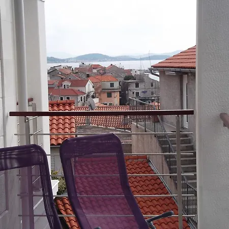 Apartman White *