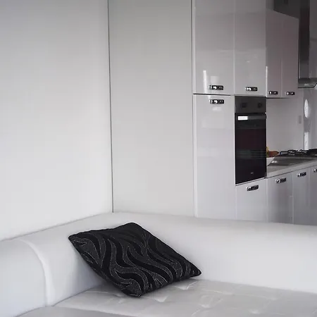 White Appartement *