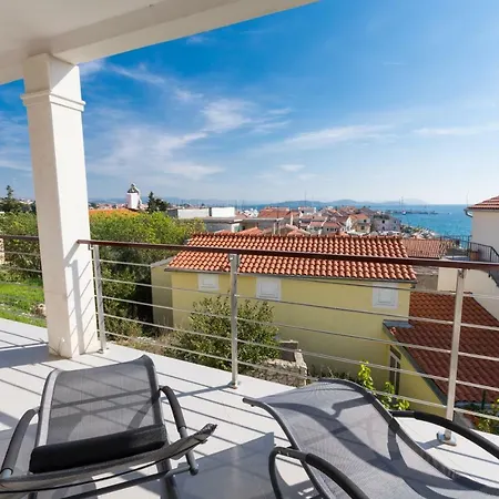 Apartman White *