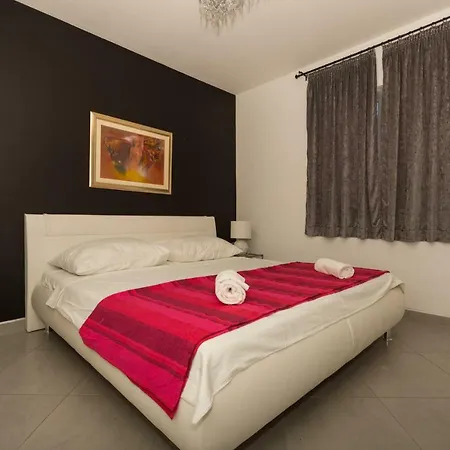 Apartment White